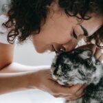 Fostering a cat can ease loneliness